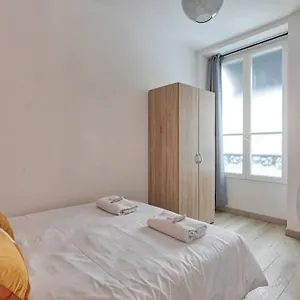  Appartement In Republique - 6p Cva
