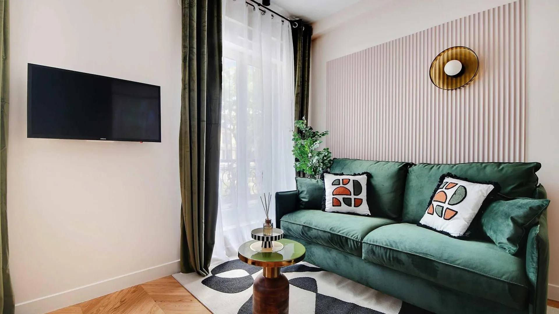 Entire Apartment Near The Eiffel Tower Paris